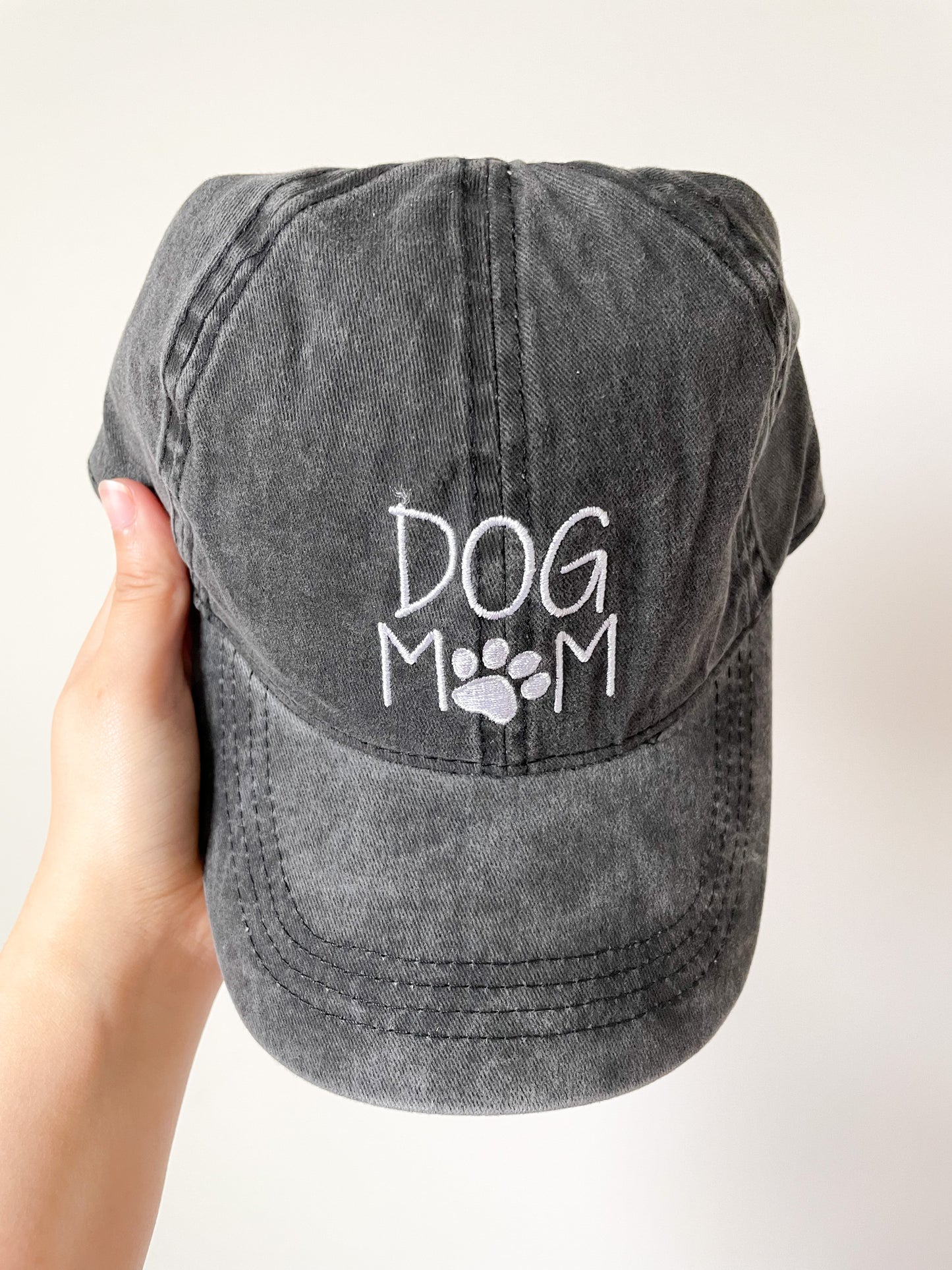 Dog Mom Embroidered Baseball Caps